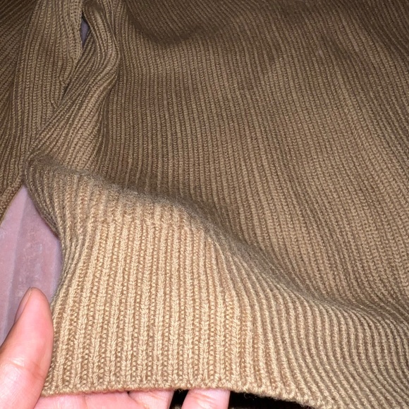 Babaton Camel Oversized Sweater in Size XS - Picture 3 of 4